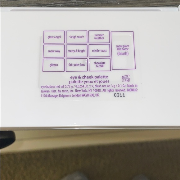 Tarte Eyeshadow palette - Picture 3 of 3